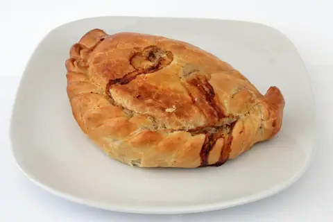 Glovers Bakery photo 3