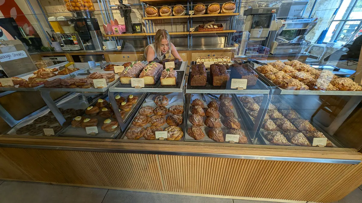 Glovers Bakery – bakery in Seven Stars, Leyland